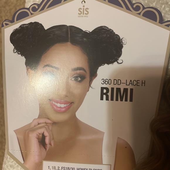 360 transparent lace wig twin braids but you can restyle this lace frontal wig - Picture 6 of 7